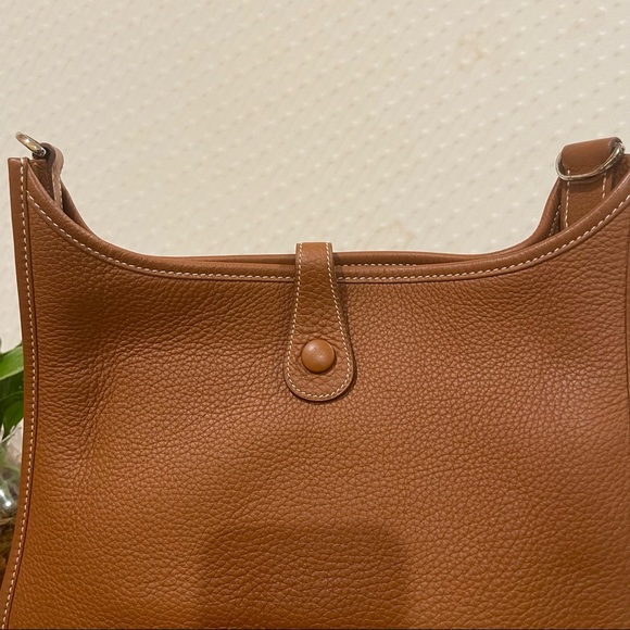 Authentic Hermés Evelyne III GM Crossbody Bag - Picture 13 of 13